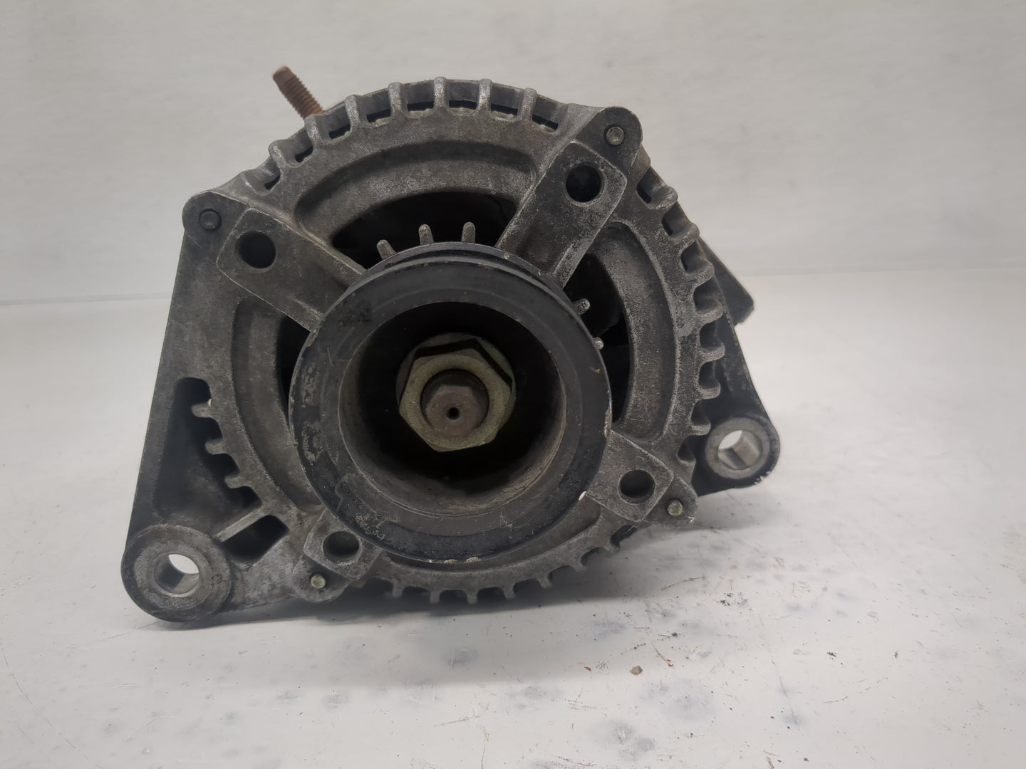 2007-2009 Chrysler Aspen Alternator Replacement Generator Charging Assembly Engine OEM Fits OEM Used Auto Parts - Oemusedaut