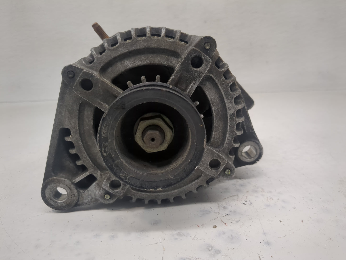 2007-2009 Chrysler Aspen Alternator Replacement Generator Charging Assembly Engine OEM Fits OEM Used Auto Parts - Oemusedaut