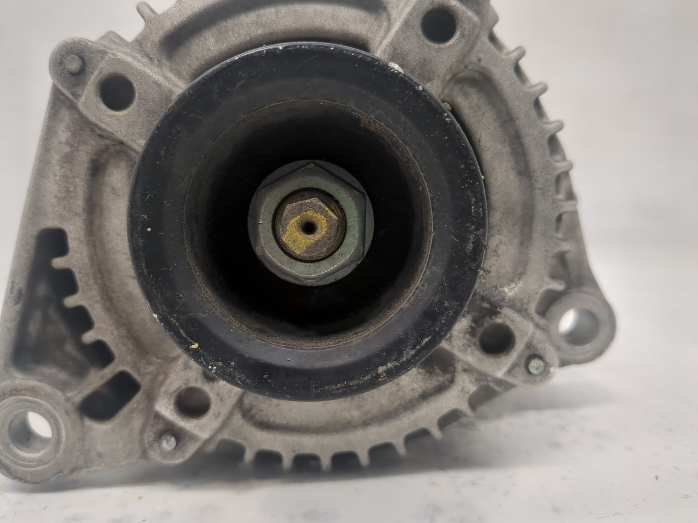 2007-2009 Chrysler Aspen Alternator Replacement Generator Charging Assembly Engine OEM Fits OEM Used Auto Parts - Oemusedaut