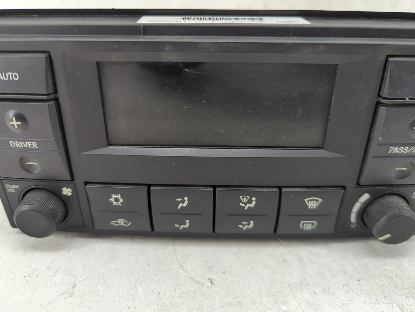 2007 Chrysler Aspen Climate Control Module Temperature AC/Heater Replacement P/N:P55056675AF Fits OEM Used Auto Parts - Oemu