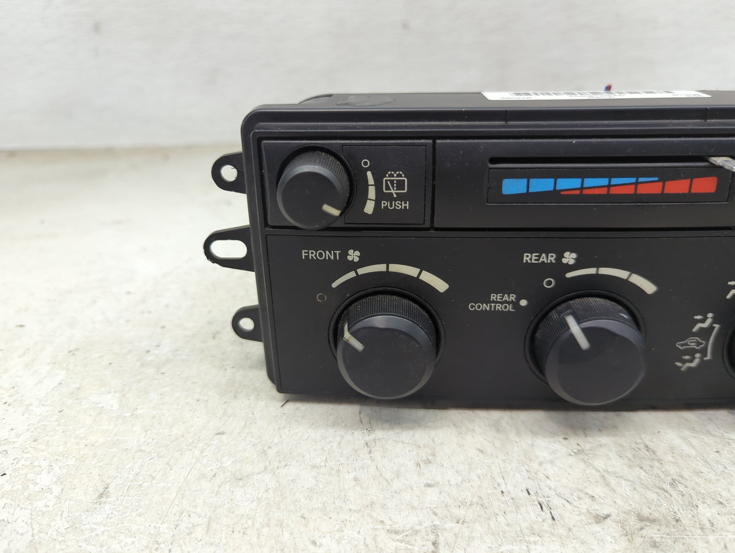 2007-2009 Chrysler Aspen Climate Control Module Temperature AC/Heater Replacement P/N:P55057280AC Fits Fits 2007 2008 2009 O