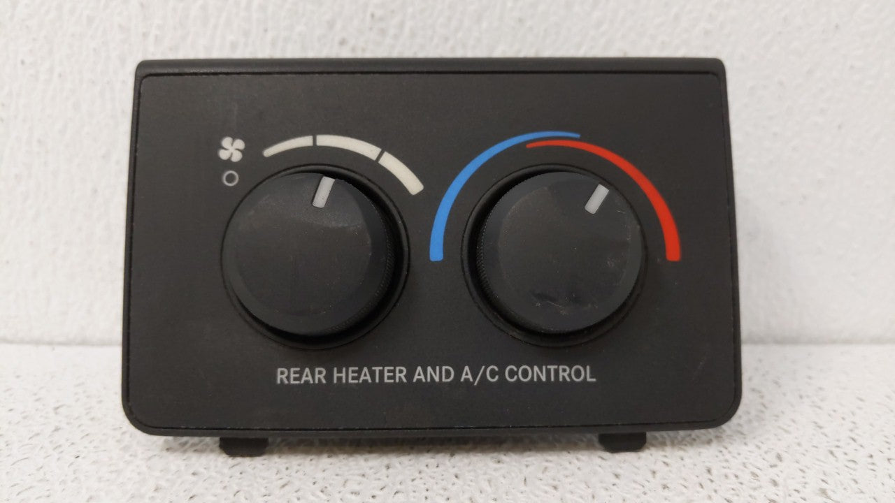 2007-2009 Chrysler Aspen Climate Control Module Temperature AC/Heater Replacement P/N:20013262 Fits OEM Used Auto Parts - Oe