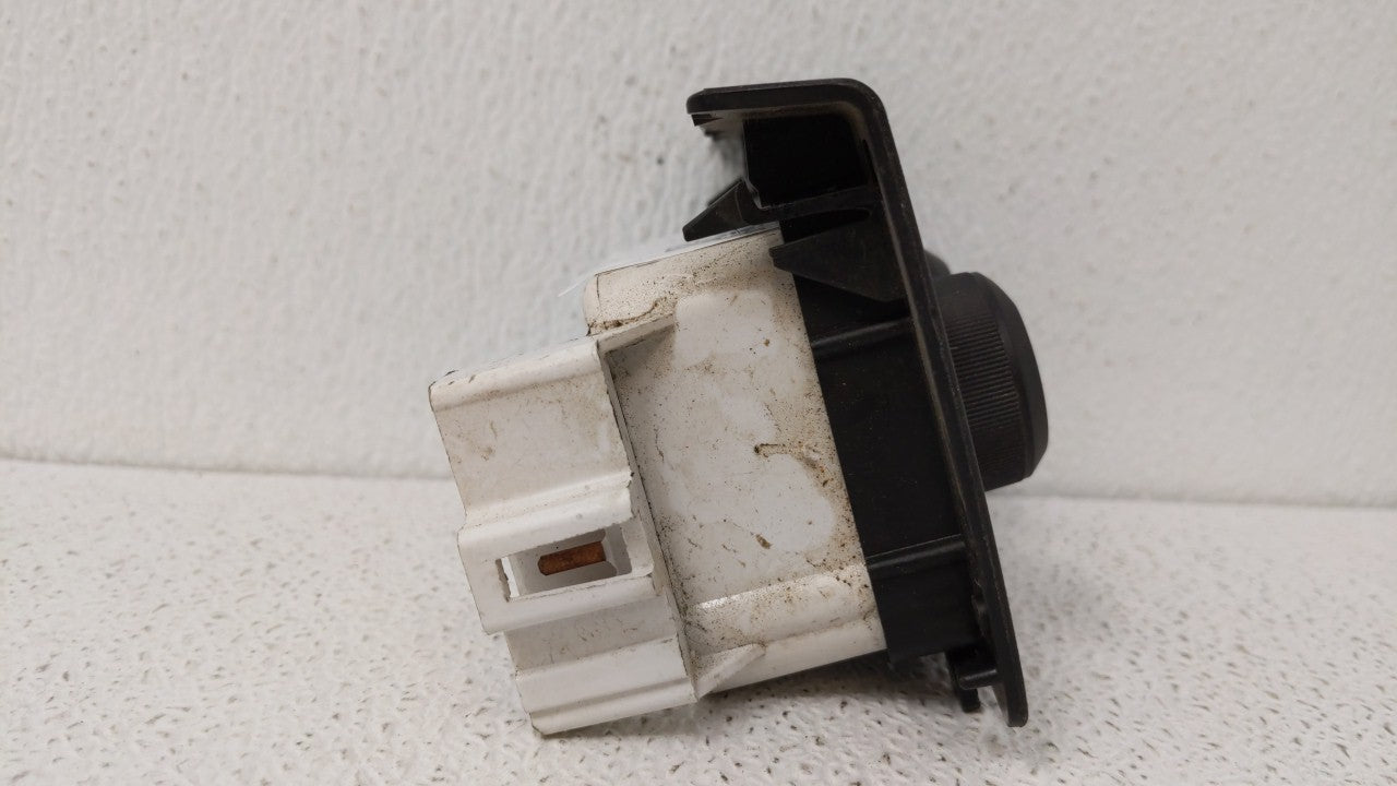 2007-2009 Chrysler Aspen Climate Control Module Temperature AC/Heater Replacement P/N:20013262 Fits OEM Used Auto Parts - Oe