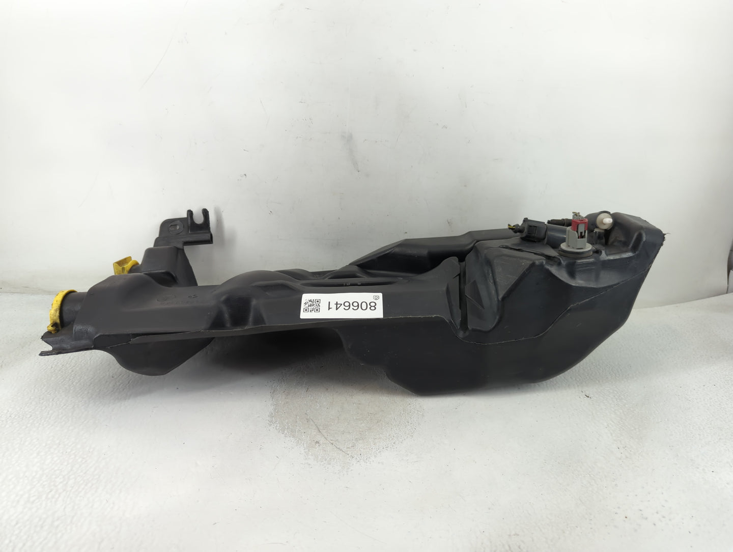 2007-2007 Chrysler Aspen Radiator Coolant Overflow Expansion Tank Bottle - Oemusedautoparts1.com