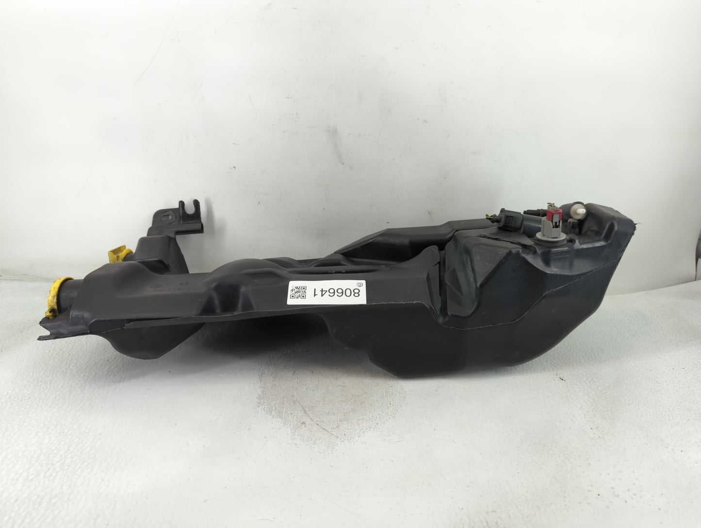2007-2007 Chrysler Aspen Radiator Coolant Overflow Expansion Tank Bottle - Oemusedautoparts1.com