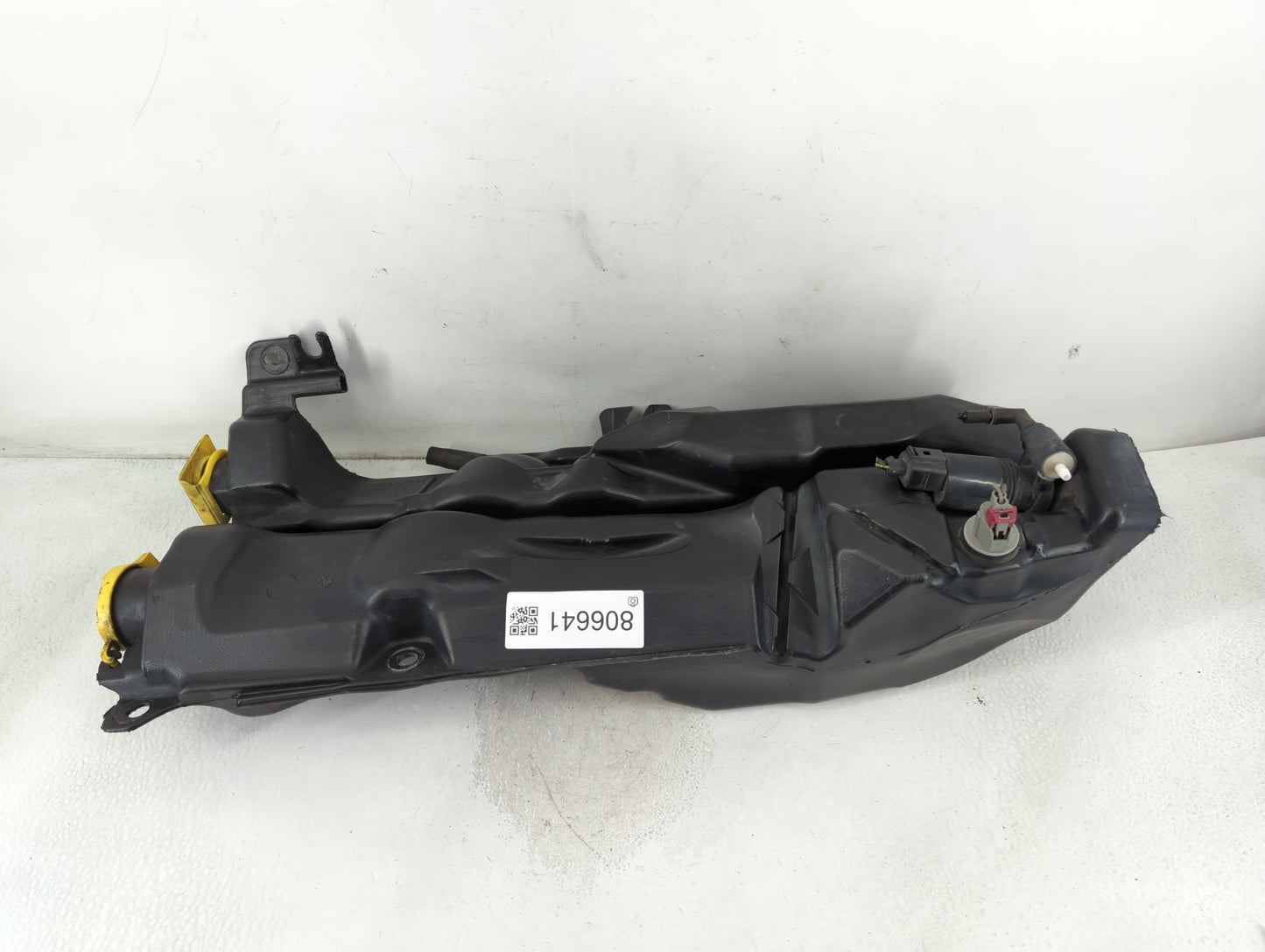2007-2007 Chrysler Aspen Radiator Coolant Overflow Expansion Tank Bottle - Oemusedautoparts1.com
