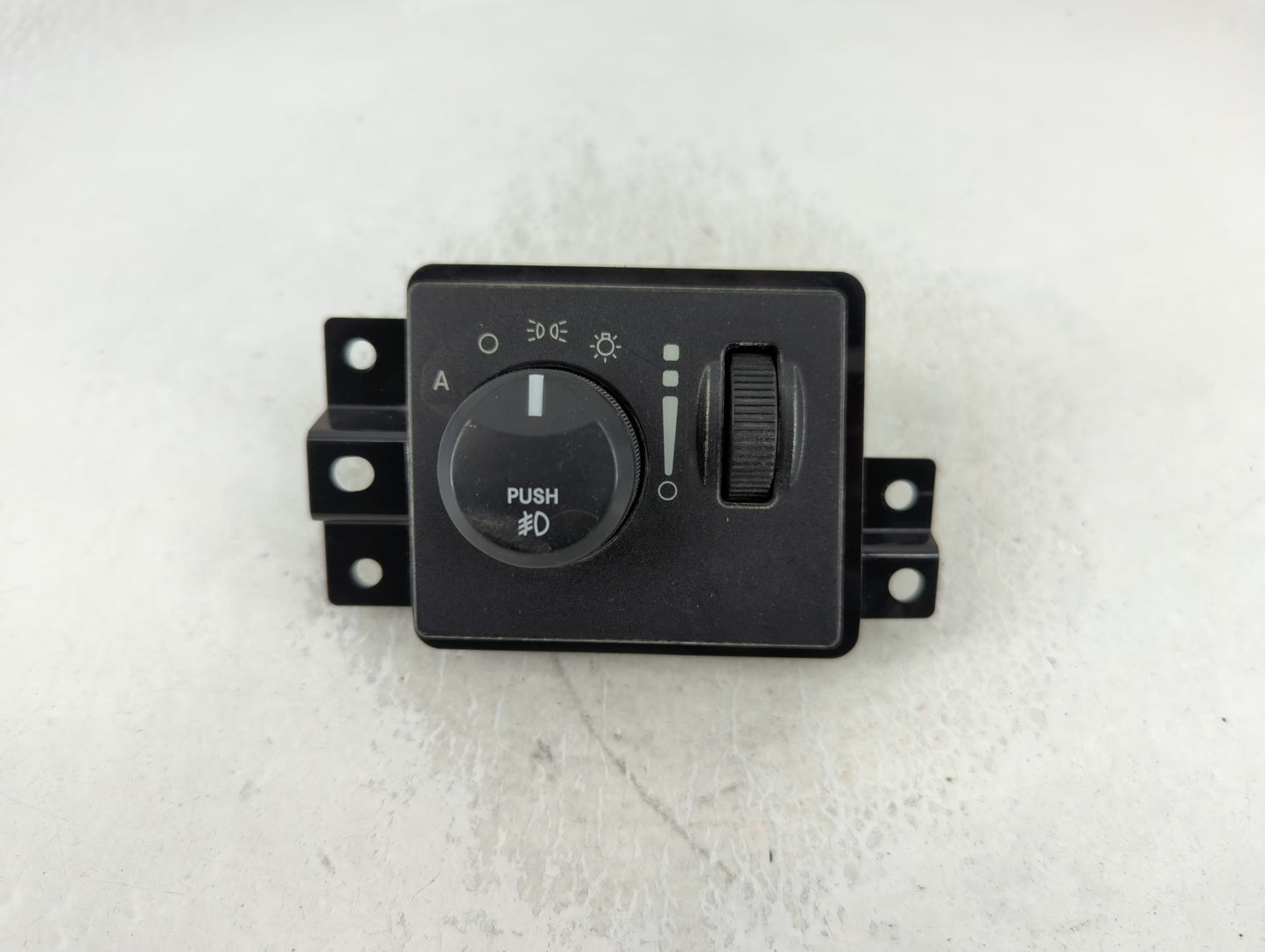 2007 Chrysler Aspen Headlight Head Light Switch Lamp Control P68023123ab - Oemusedautoparts1.com
