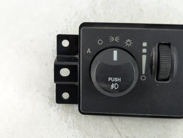 2007 Chrysler Aspen Headlight Head Light Switch Lamp Control P68023123ab