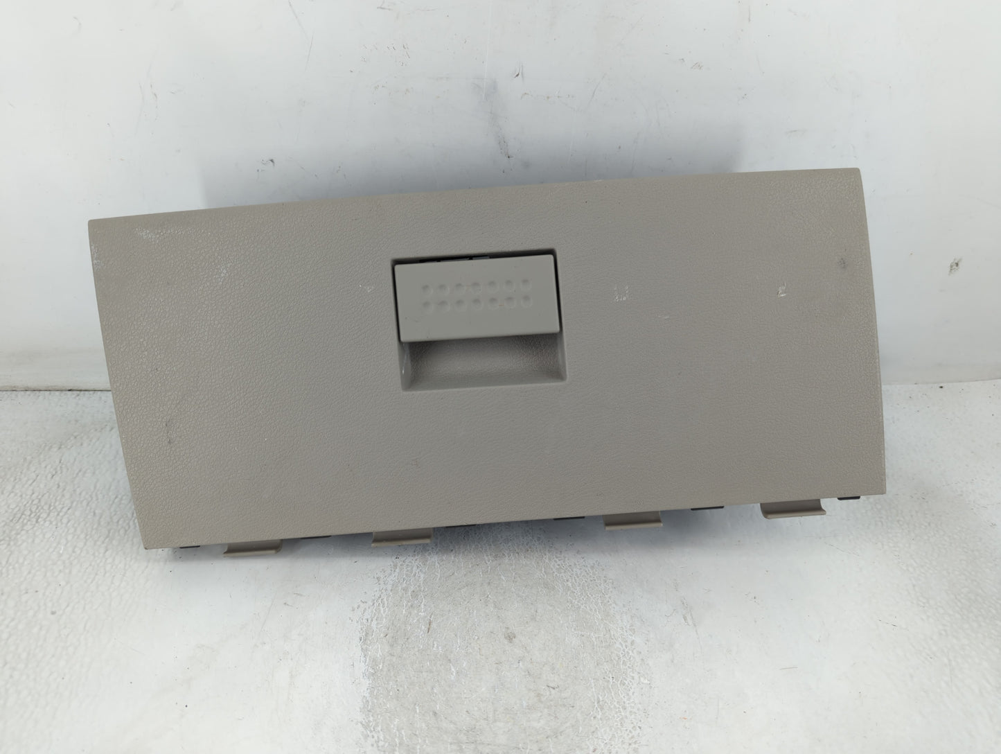 2007 Chrysler Aspen Passenger Glove Box Door Storage Compartment 806666 - Oemusedautoparts1.com