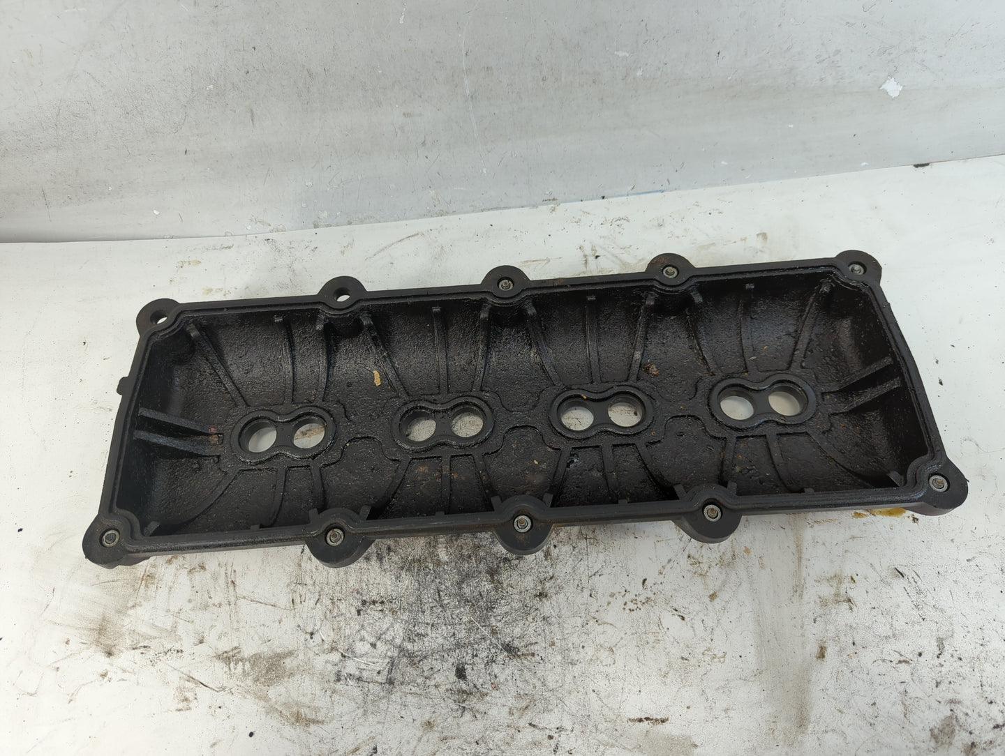2007 Chrysler Aspen Driver Left Cylinder Head Valve Cover P/N:P53022755HA Fits OEM Used Auto Parts - Oemusedautoparts1.com