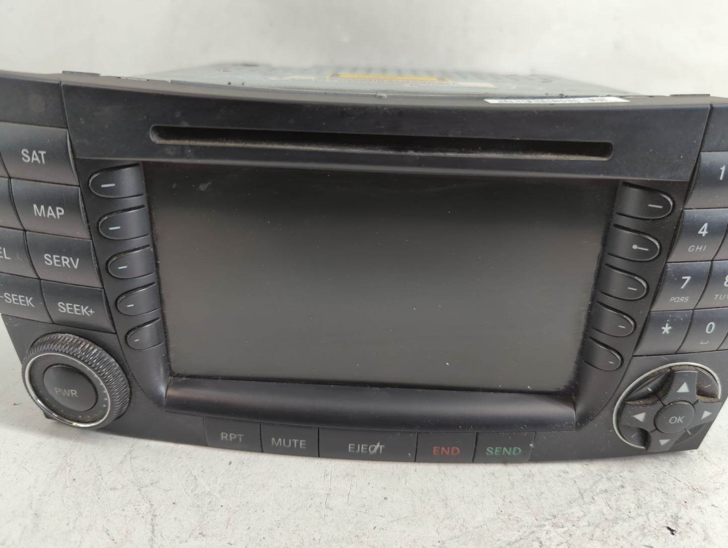 2007 Chrysler E Class Radio AM FM Cd Player Receiver Replacement P/N:A 211 820 34 97 Fits OEM Used Auto Parts - Oemusedautop