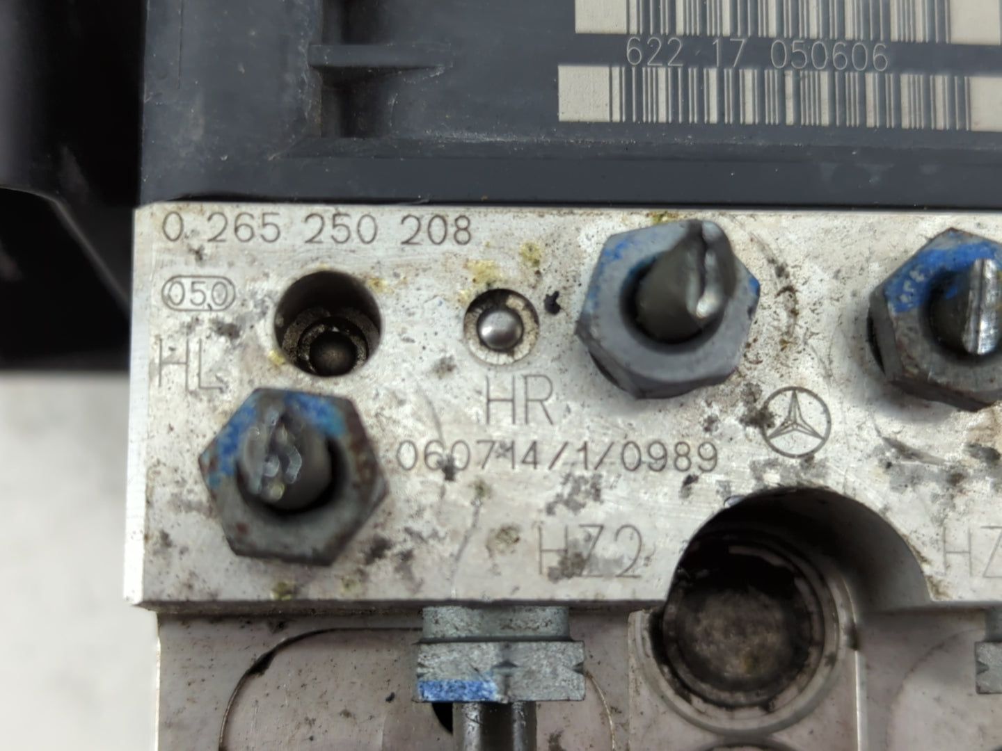 2007 Chrysler E Class ABS Pump Control Module Replacement P/N:0 265 250 208 Fits OEM Used Auto Parts - Oemusedautoparts1.com