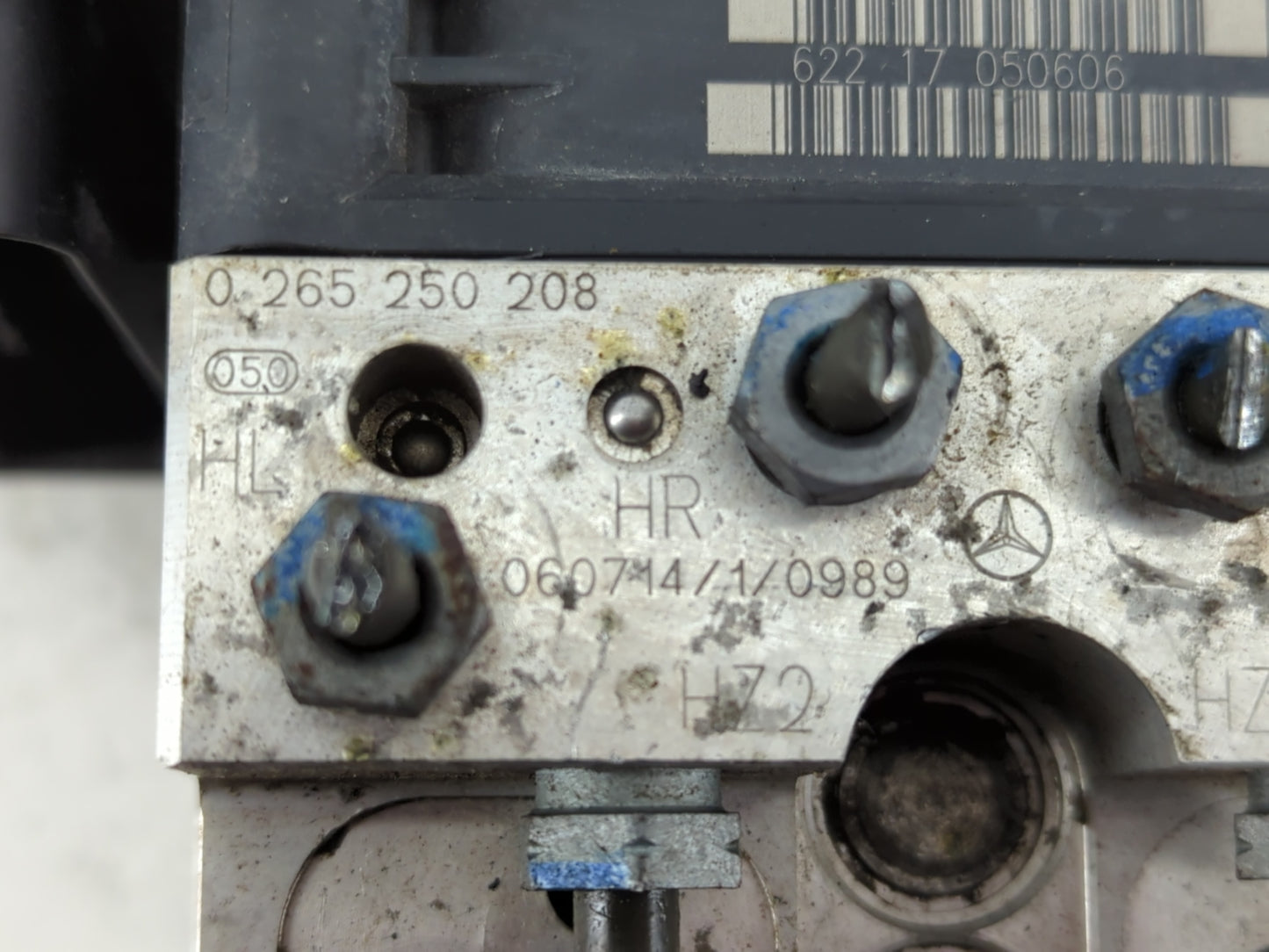 2007 Chrysler E Class ABS Pump Control Module Replacement P/N:0 265 250 208 Fits OEM Used Auto Parts - Oemusedautoparts1.com