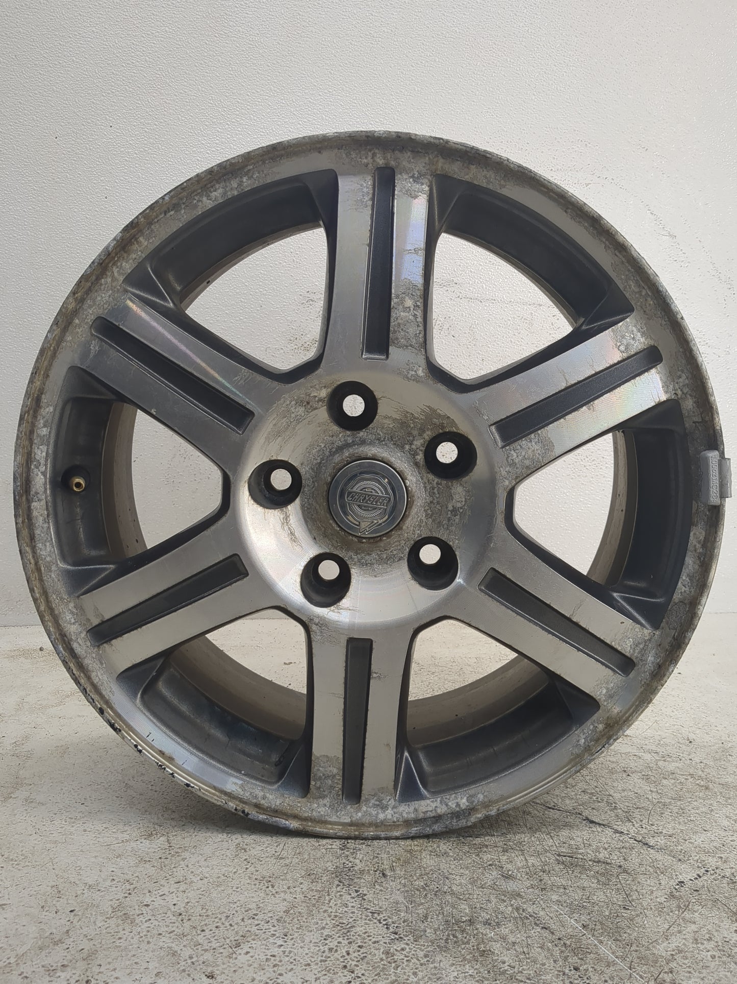2007-2008 Chrysler Pacifica Oem Wheel Rim 1145837 - Oemusedautoparts1.com