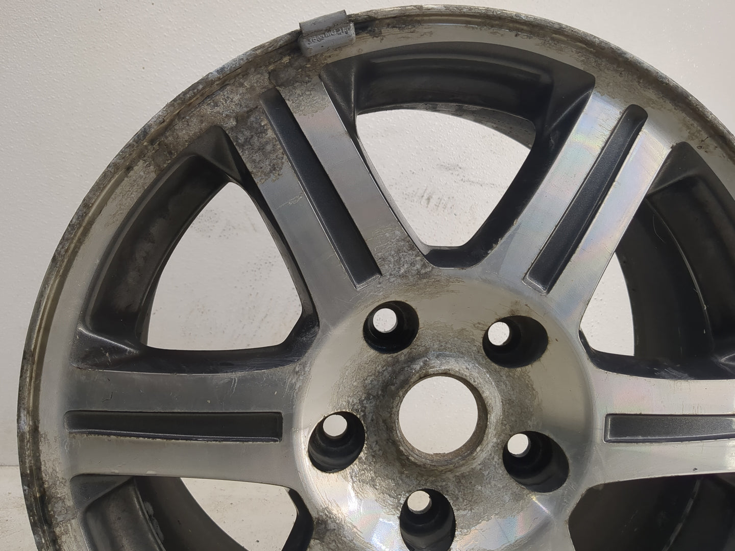 2007-2008 Chrysler Pacifica Oem Wheel Rim - Oemusedautoparts1.com