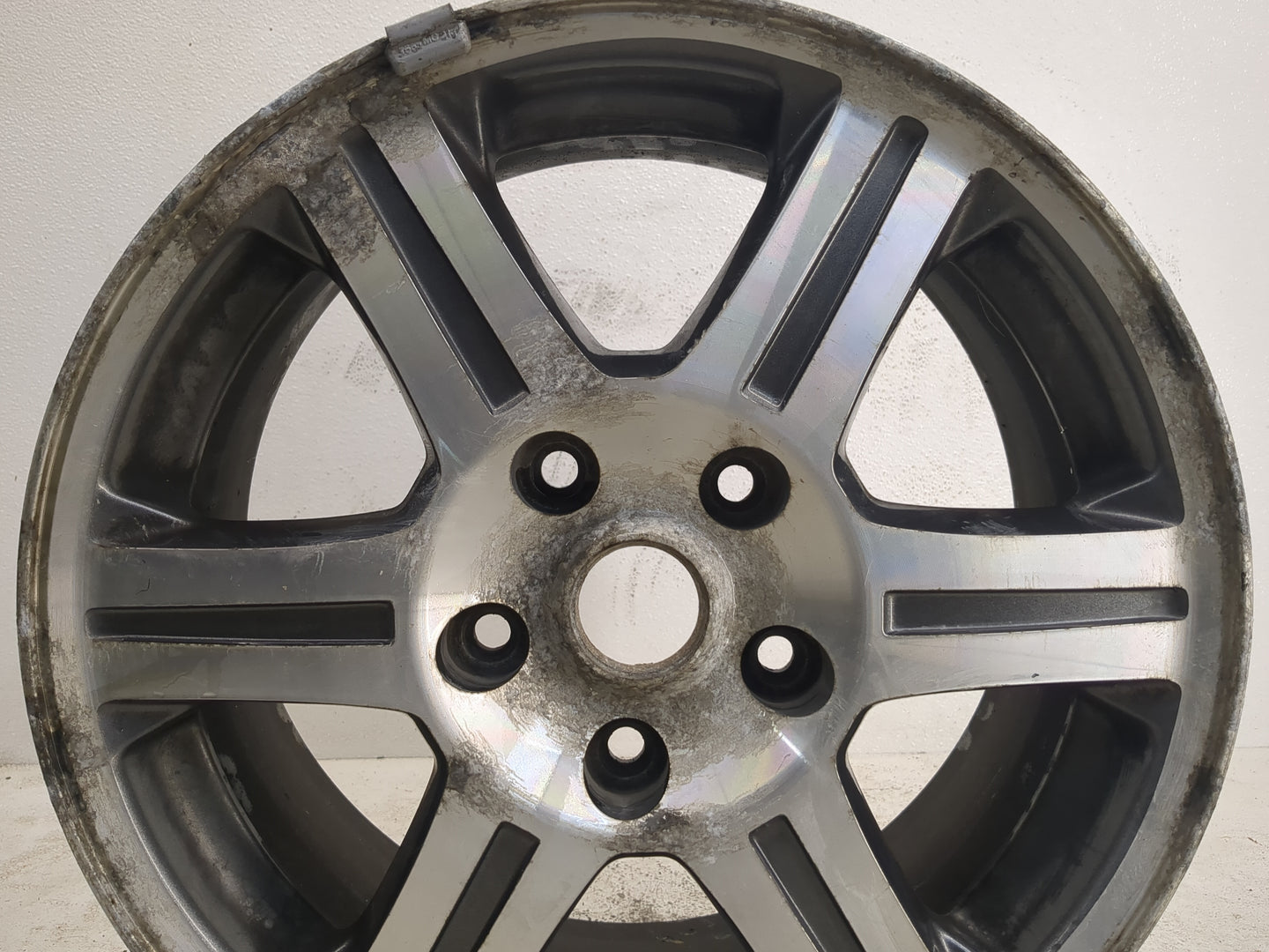 2007-2008 Chrysler Pacifica Oem Wheel Rim 1145838 - Oemusedautoparts1.com