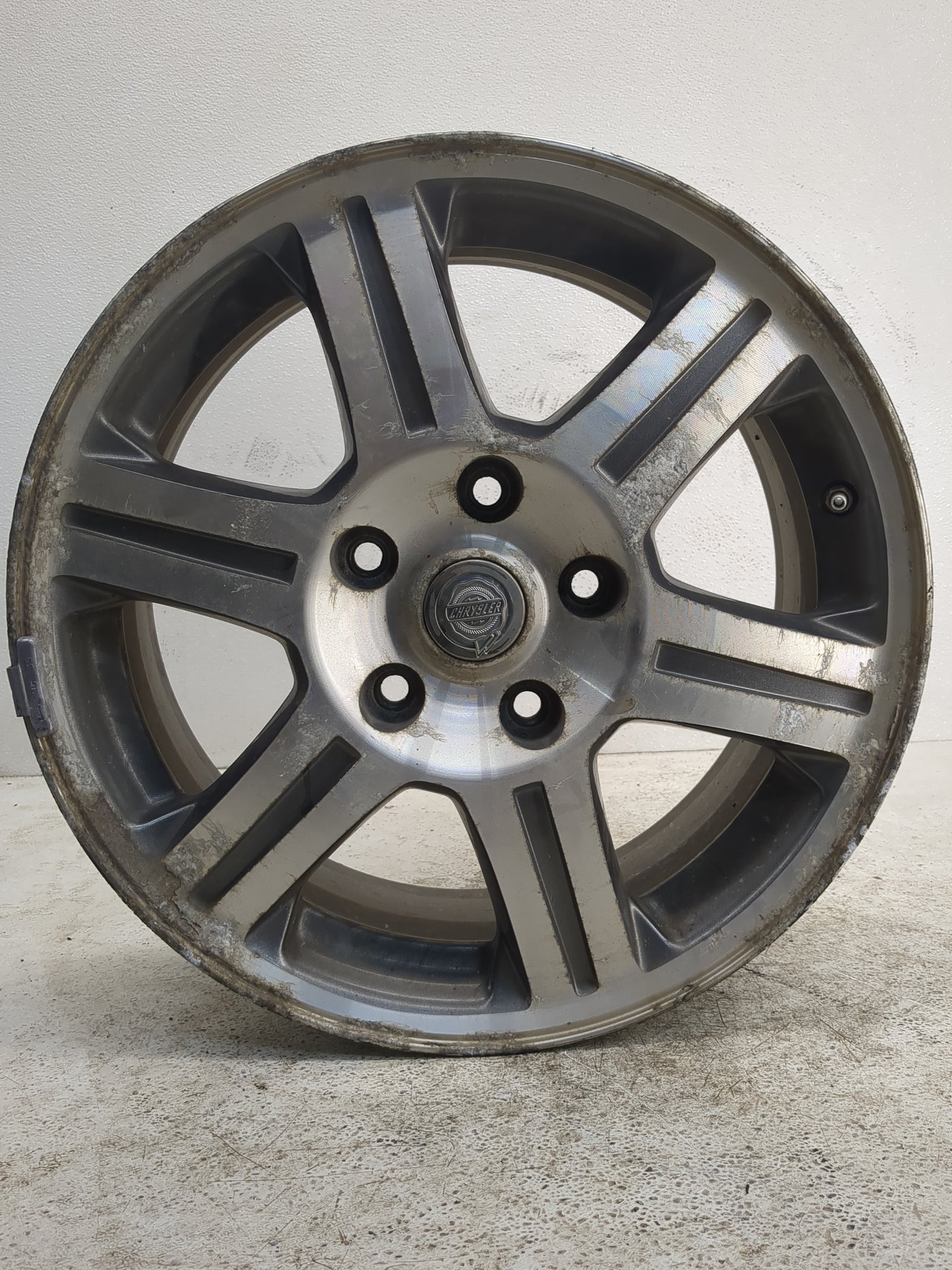 2004-2008 Chrysler Pacifica Oem Wheel Rim - Oemusedautoparts1.com
