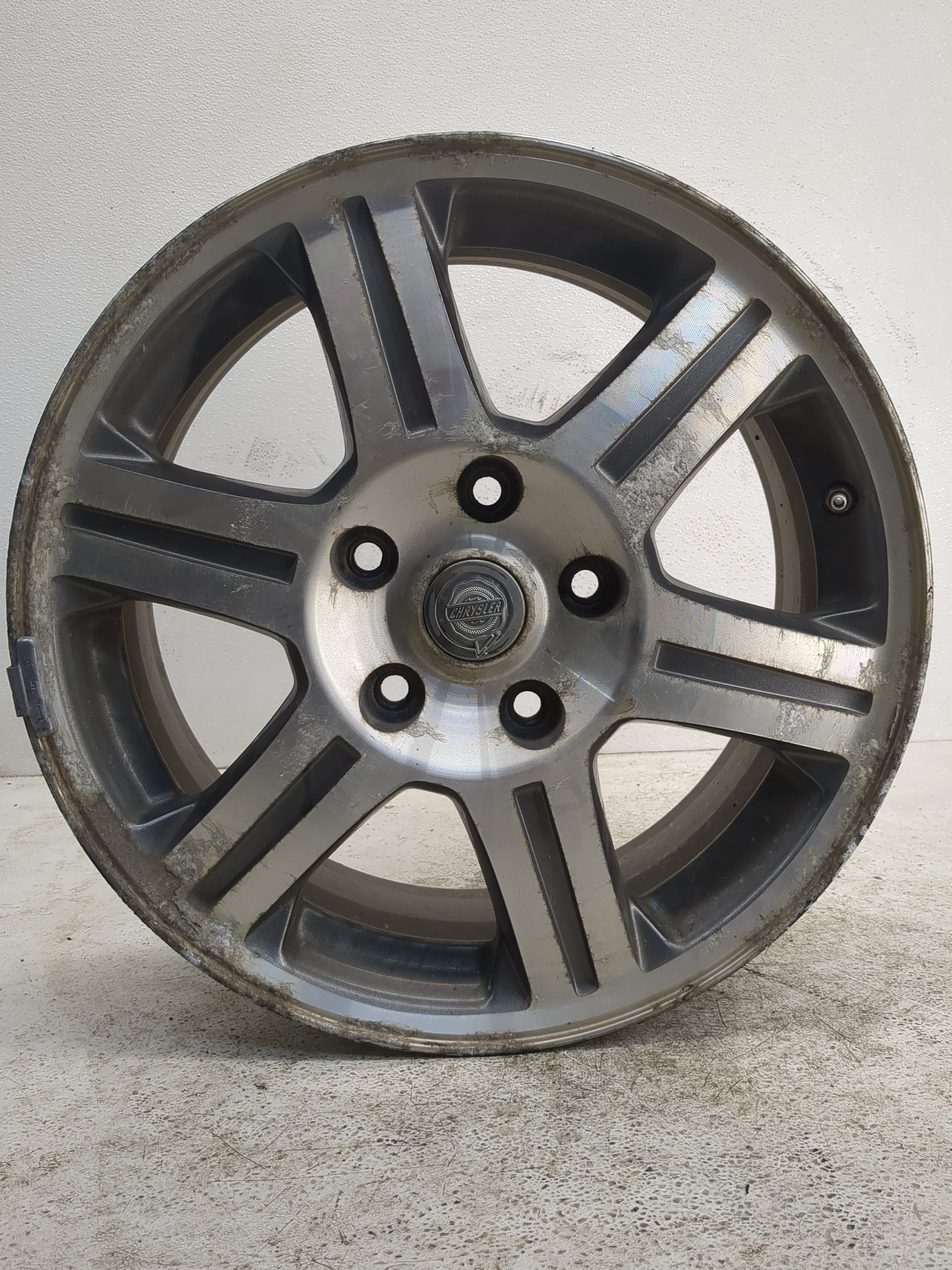 2004-2008 Chrysler Pacifica Oem Wheel Rim - Oemusedautoparts1.com