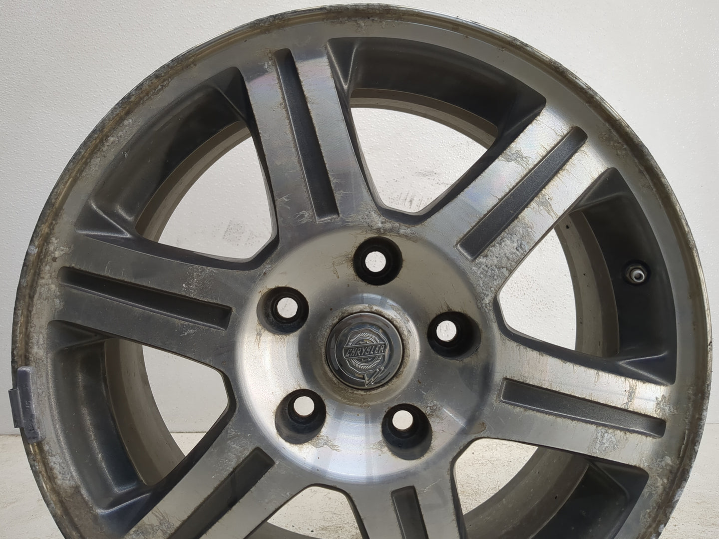 2004-2008 Chrysler Pacifica Oem Wheel Rim 1145839 - Oemusedautoparts1.com