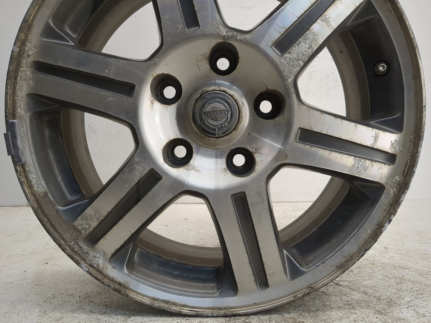 2004-2008 Chrysler Pacifica Oem Wheel Rim 1145839 - Oemusedautoparts1.com
