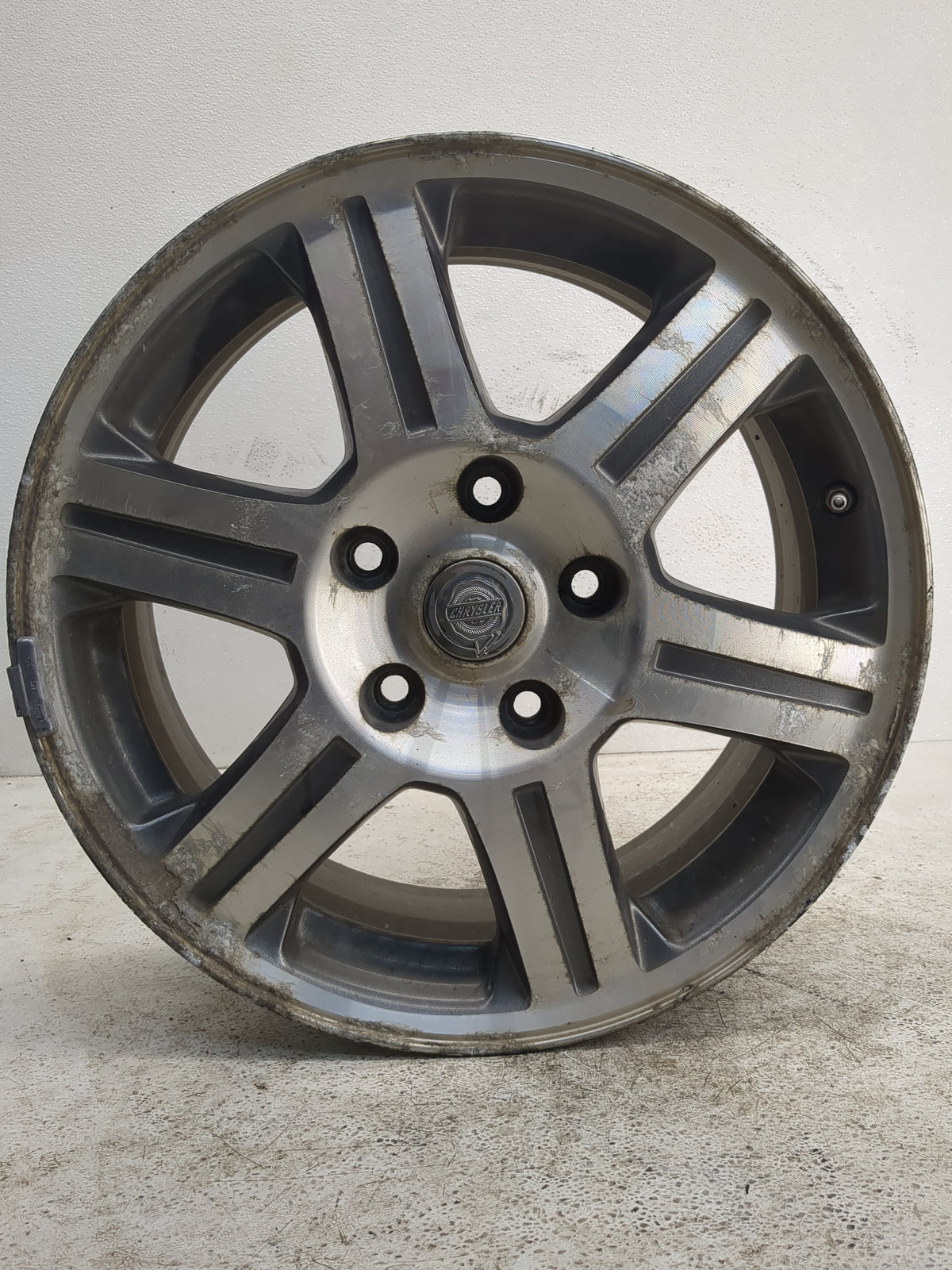 2004-2008 Chrysler Pacifica Oem Wheel Rim 1145839 - Oemusedautoparts1.com