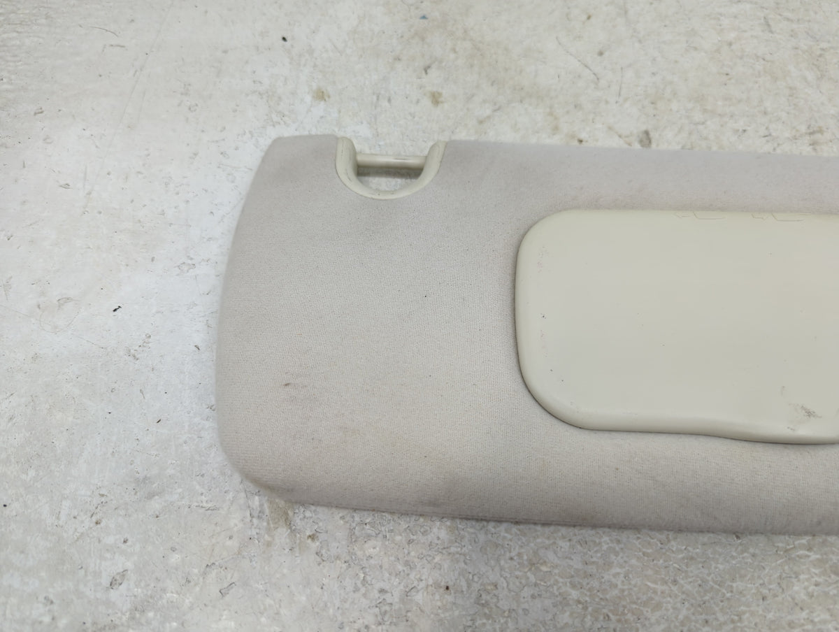 2007-2008 Chrysler Pacifica Sun Visor Shade Replacement Passenger Right Mirror Fits Fits 2007 2008 OEM Used Auto Parts - Oem