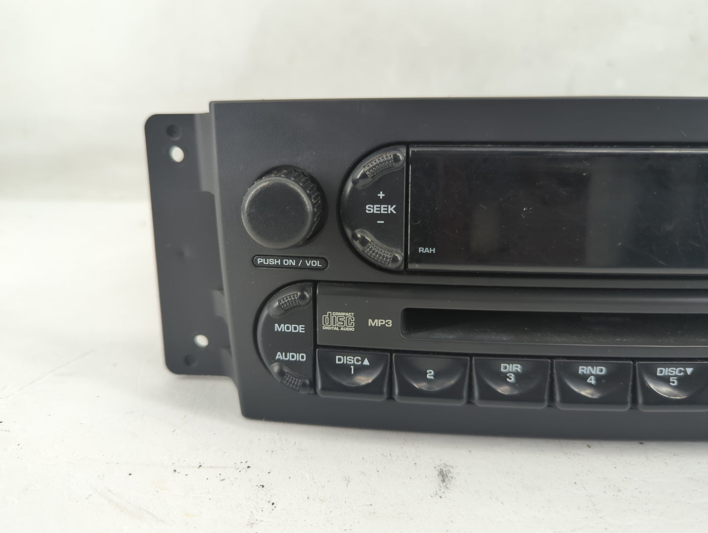 2004-2008 Chrysler Pacifica Radio AM FM Cd Player Receiver Replacement Fits Fits 2004 2005 2006 2007 2008 OEM Used Auto Part