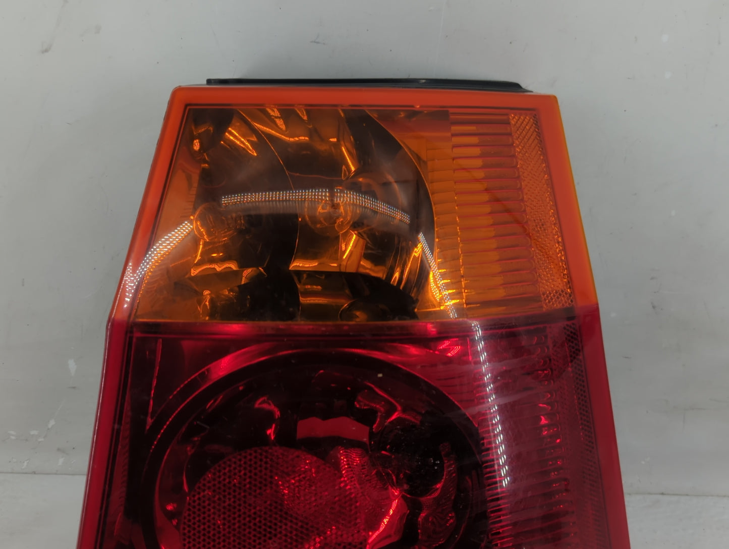 2007 Chrysler Pacifica Tail Light Assembly Passenger Right OEM Fits OEM Used Auto Parts - Oemusedautoparts1.com