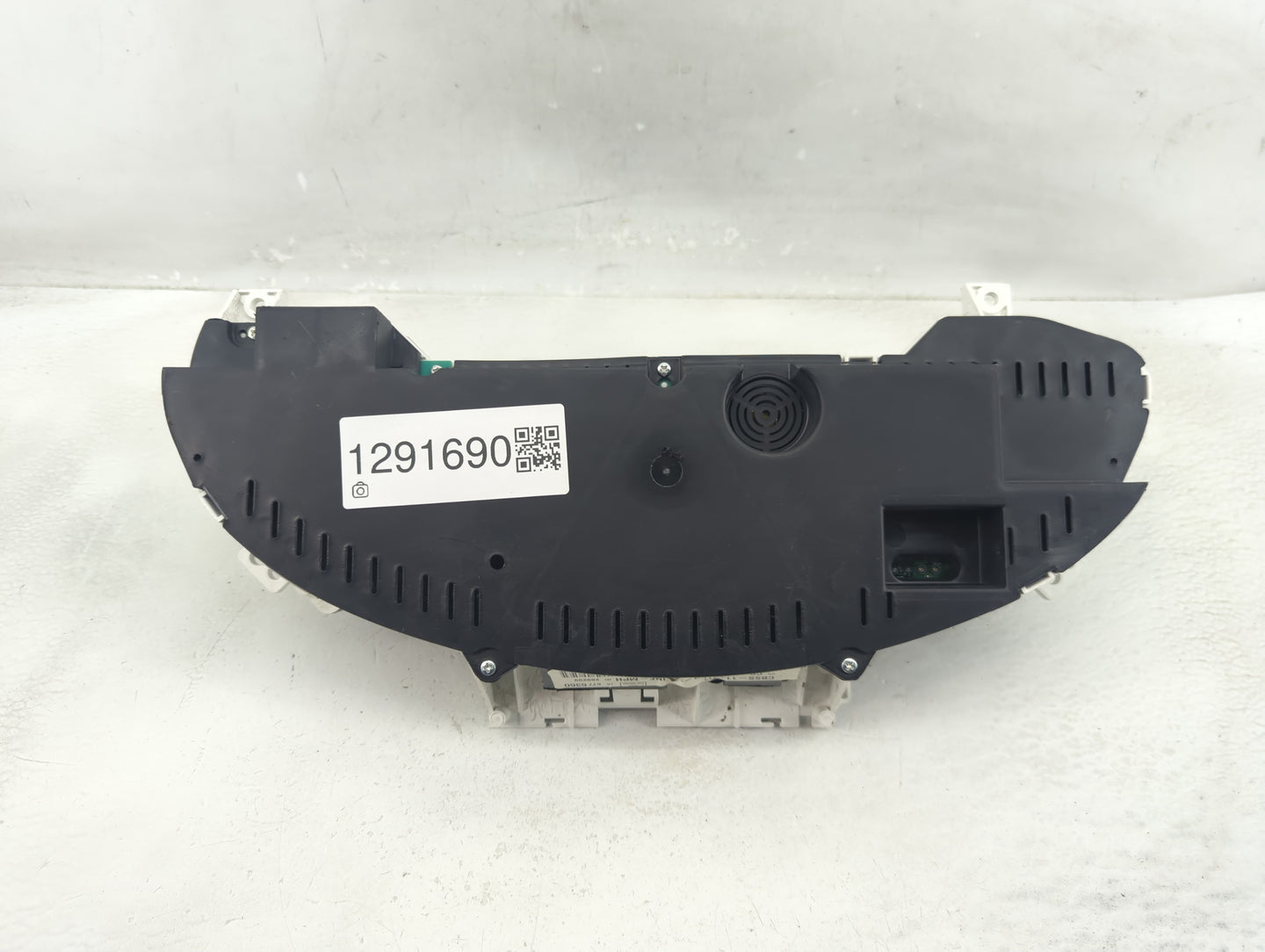 2007 Chrysler Pacifica Instrument Cluster Speedometer Gauges P/N:05082102AG Fits OEM Used Auto Parts - Oemusedautoparts1.com