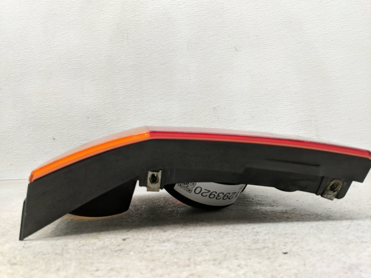 2004-2008 Chrysler Pacifica Tail Light Assembly Passenger Right OEM P/N:04857586 Fits Fits 2004 2005 2006 2007 2008 OEM Used