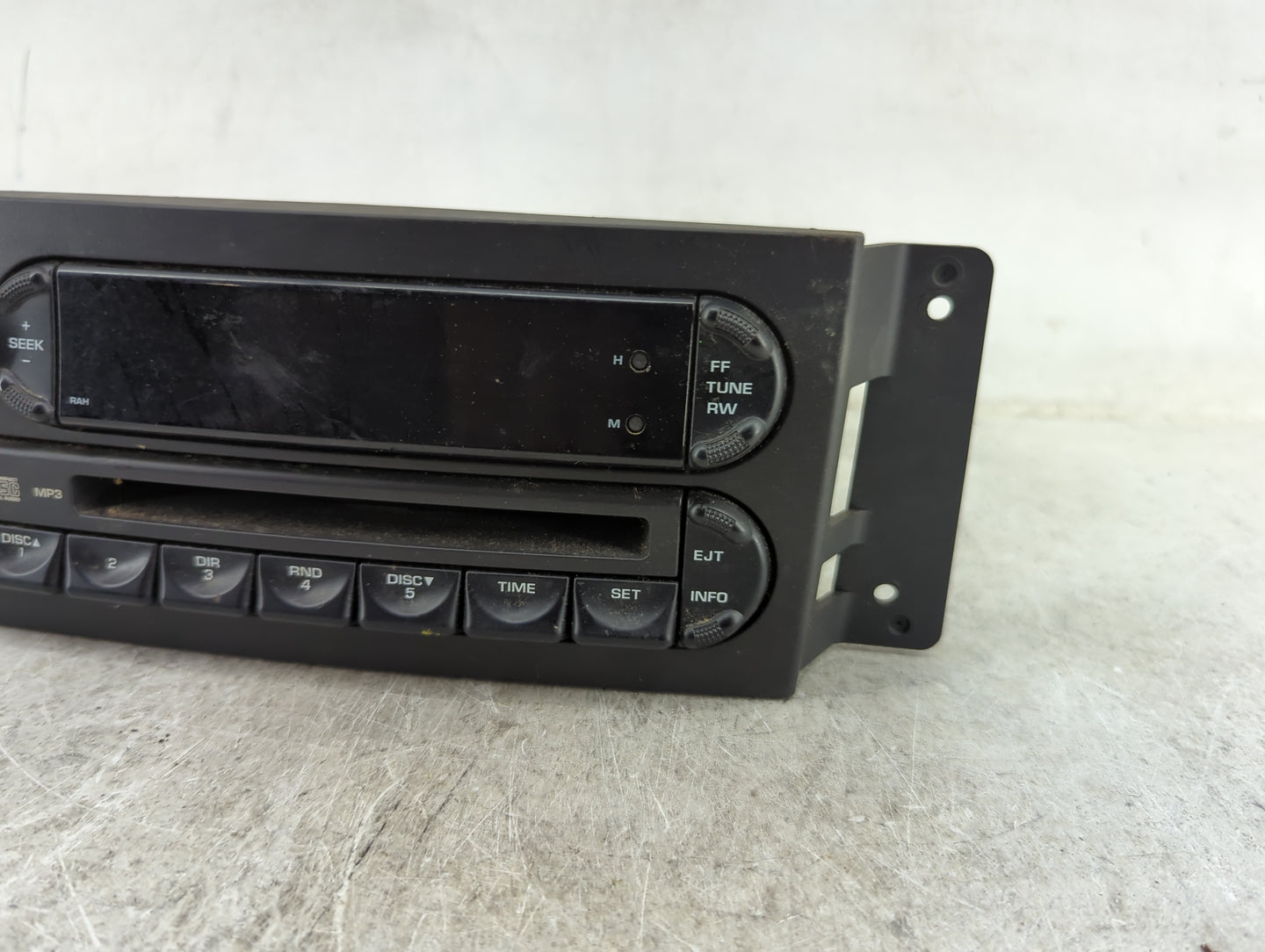 2004-2008 Chrysler Pacifica Radio AM FM Cd Player Receiver Replacement P/N:P05094564 Fits Fits 2004 2005 2006 2007 2008 OEM 