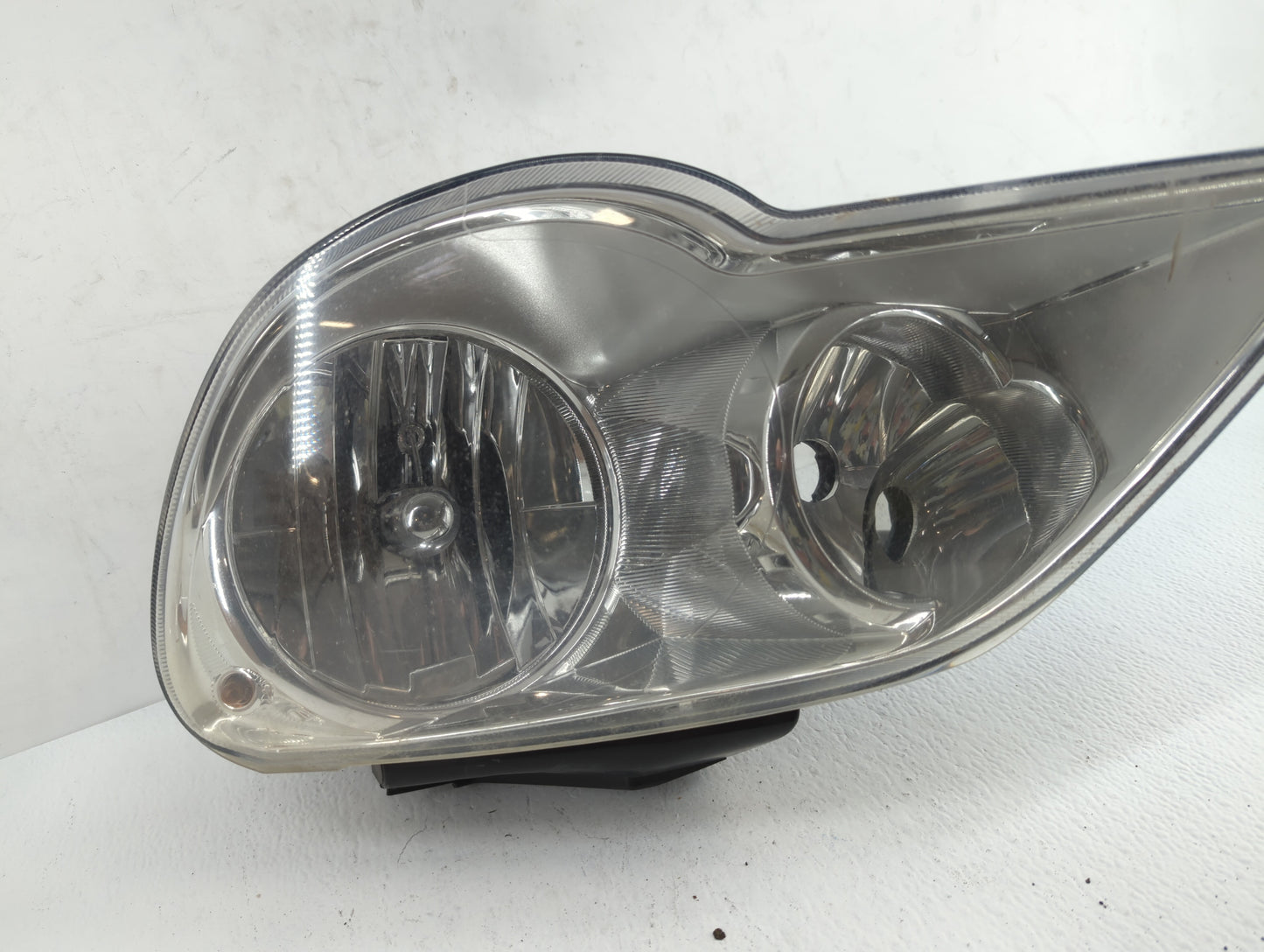 2007-2008 Chrysler Pacifica Passenger Right Oem Head Light Headlight Lamp - Oemusedautoparts1.com
