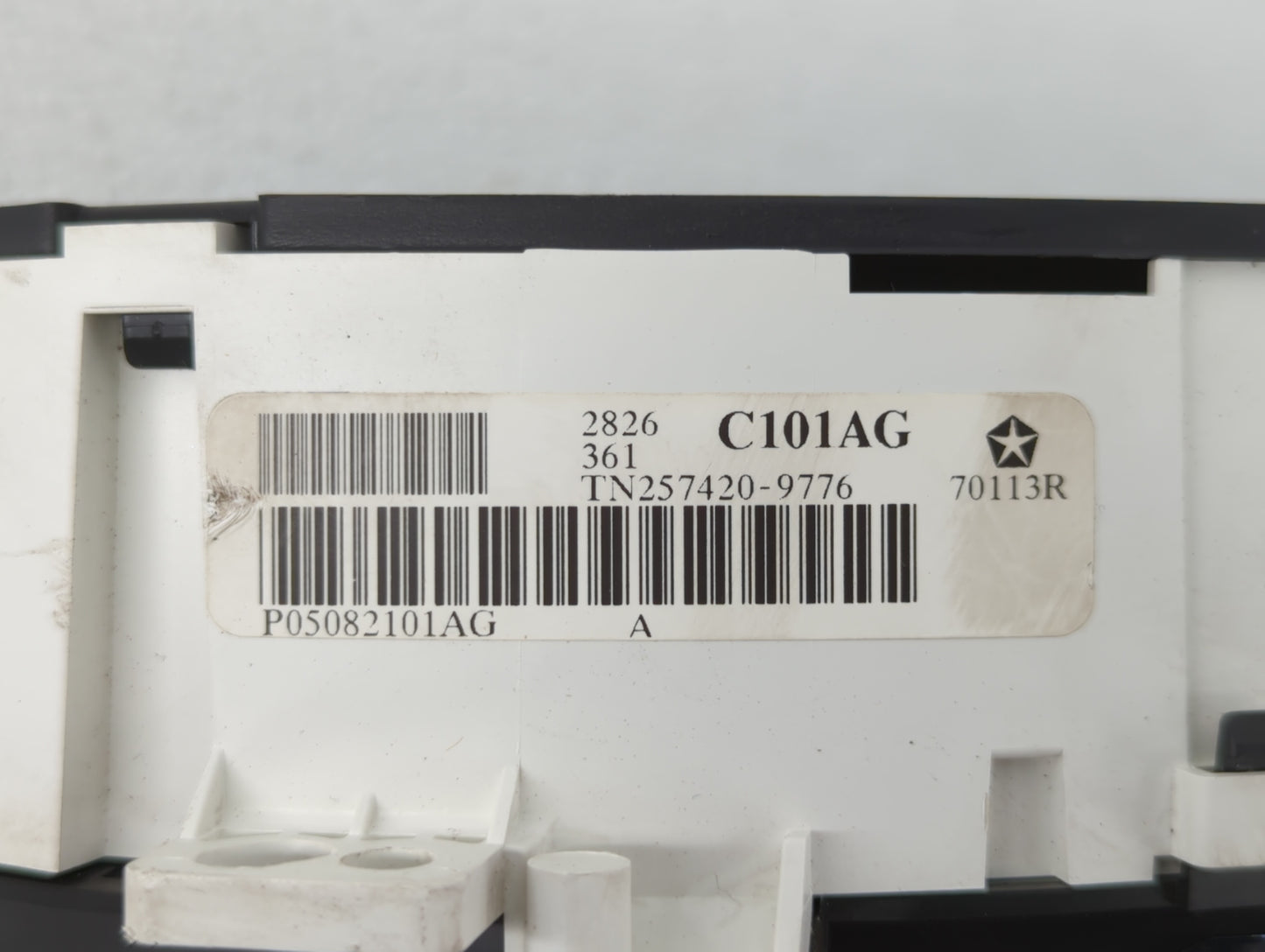 2007 Chrysler Pacifica Instrument Cluster Speedometer Gauges P/N:P05082101AG Fits OEM Used Auto Parts - Oemusedautoparts1.co