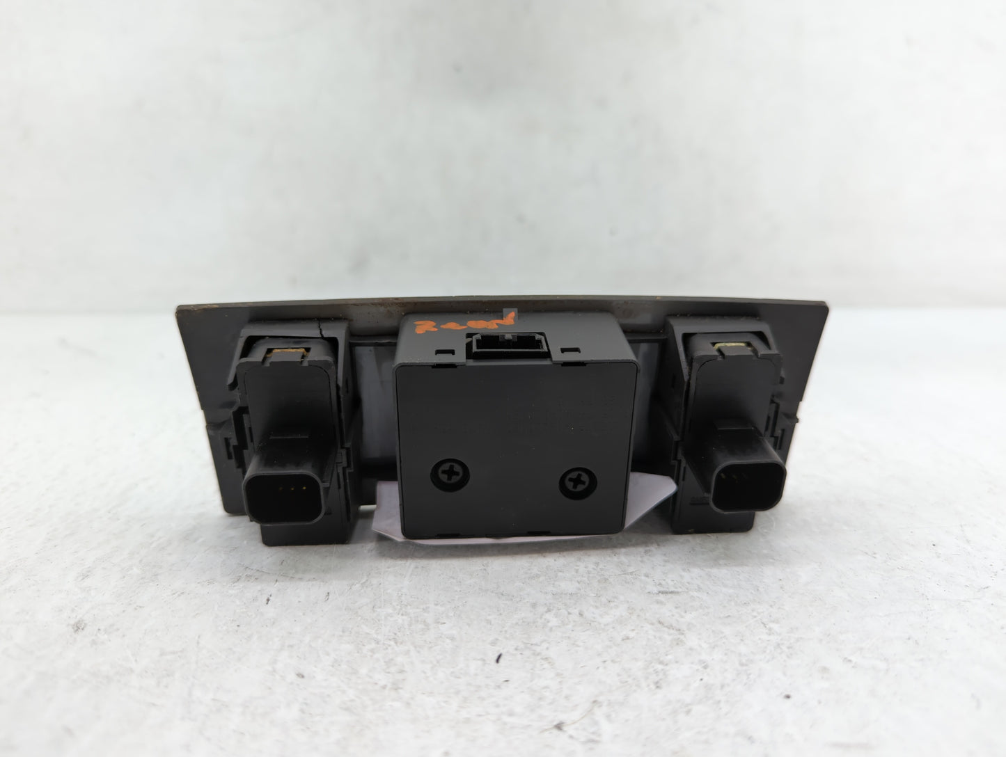 2007 Chrysler Pacifica Climate Control Module Temperature AC/Heater Replacement P/N:0UB51TRMAC 0UB52TRMAC Fits OEM Used Auto
