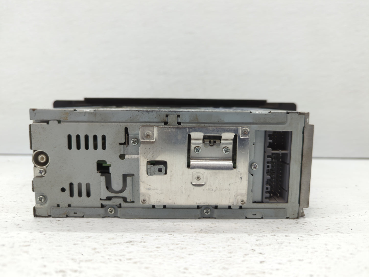 2004-2008 Chrysler Pacifica Am Fm Cd Player Radio Receiver - Oemusedautoparts1.com