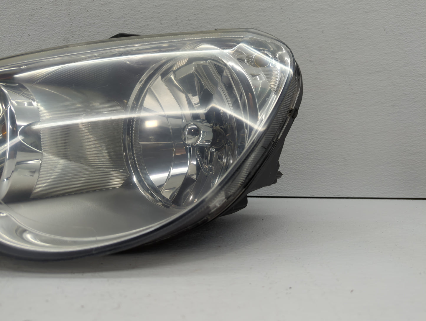 2007-2008 Chrysler Pacifica Driver Left Oem Head Light Headlight Lamp - Oemusedautoparts1.com
