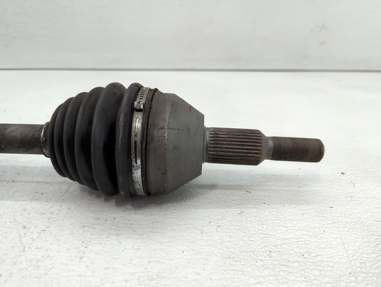 2007-2008 Chrysler Pacifica Axle Shaft Front Driver Cv C/v - Oemusedautoparts1.com