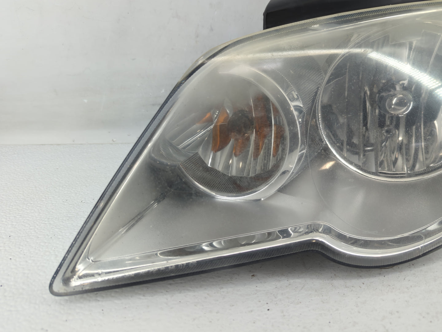 2007-2008 Chrysler Pacifica Driver Left Oem Head Light Headlight Lamp - Oemusedautoparts1.com