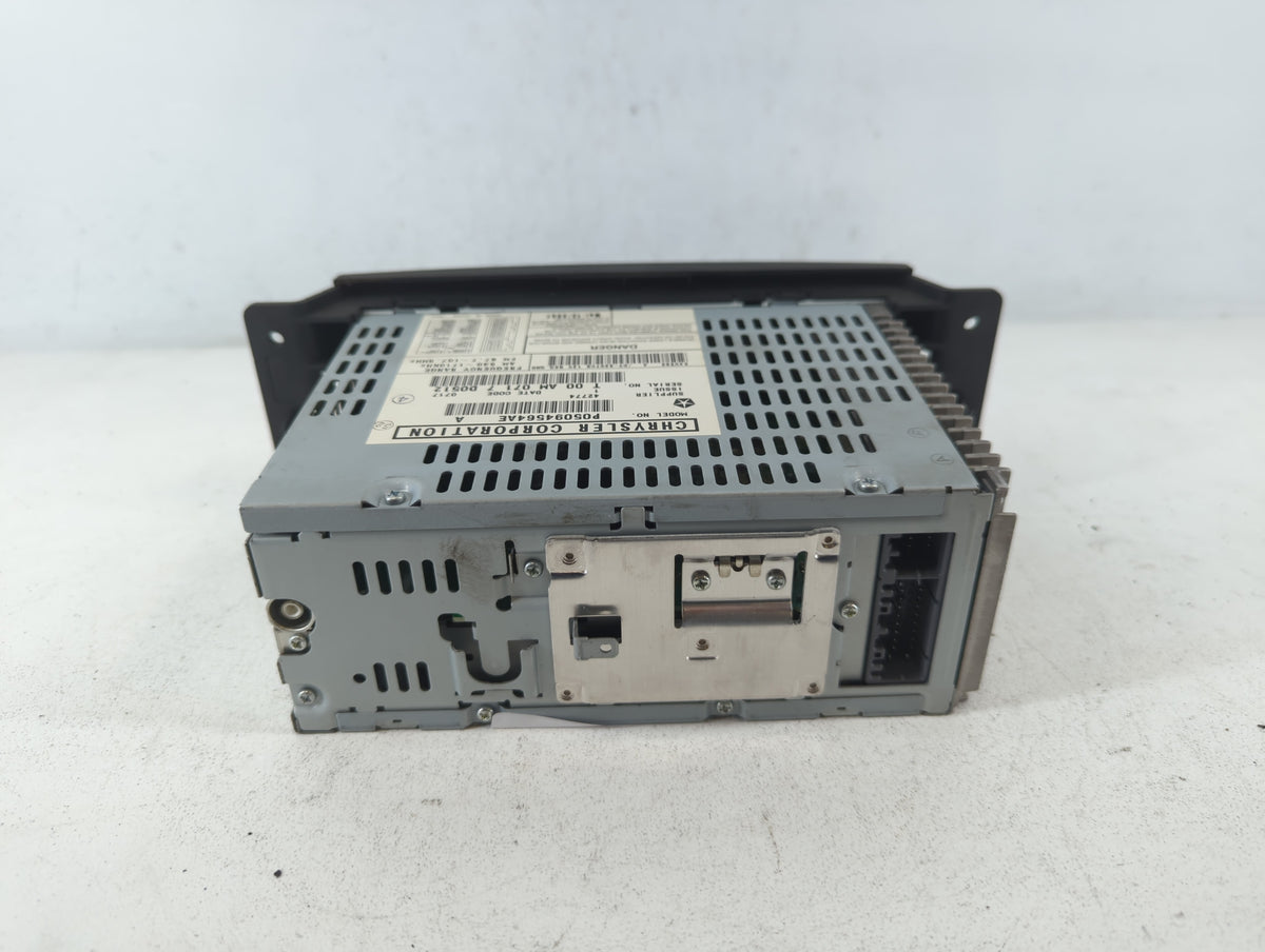 2004-2008 Chrysler Pacifica Am Fm Cd Player Radio Receiver 673518 - Oemusedautoparts1.com