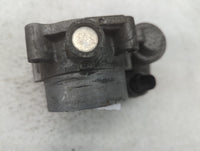 2007-2008 Chrysler Pacifica Throttle Body P/N:0486 1691 AA A2C53099253 Fits Fits 2006 2007 2008 2009 2010 2011 OEM Used Auto