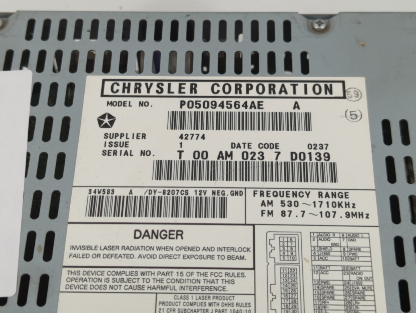 2004-2008 Chrysler Pacifica Am Fm Cd Player Radio Receiver - Oemusedautoparts1.com