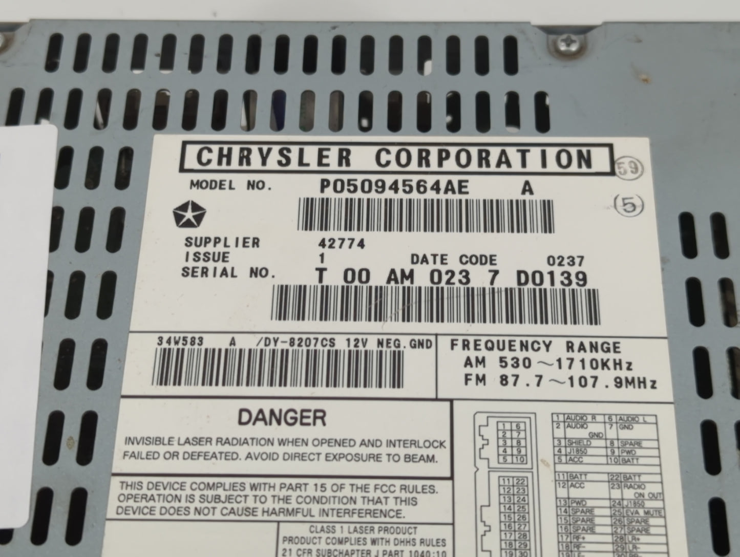 2004-2008 Chrysler Pacifica Am Fm Cd Player Radio Receiver - Oemusedautoparts1.com