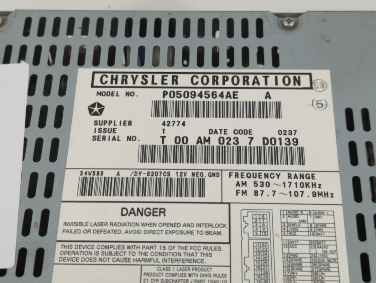 2004-2008 Chrysler Pacifica Am Fm Cd Player Radio Receiver 761141 - Oemusedautoparts1.com