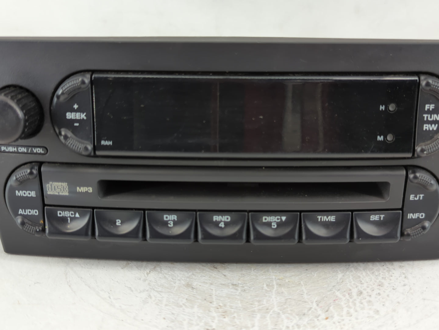 2004-2008 Chrysler Pacifica Radio AM FM Cd Player Receiver Replacement P/N:P05094564AE Fits Fits 2004 2005 2006 2007 2008 OE