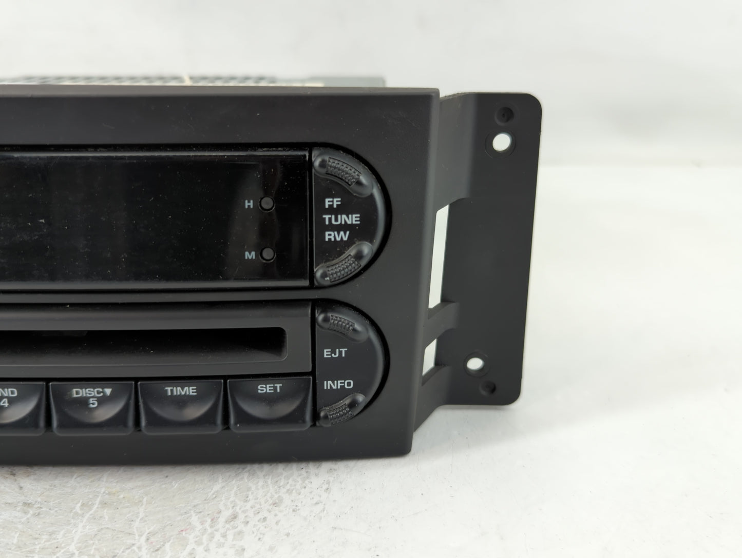 2004-2008 Chrysler Pacifica Radio AM FM Cd Player Receiver Replacement P/N:P05094564AE Fits Fits 2004 2005 2006 2007 2008 OE