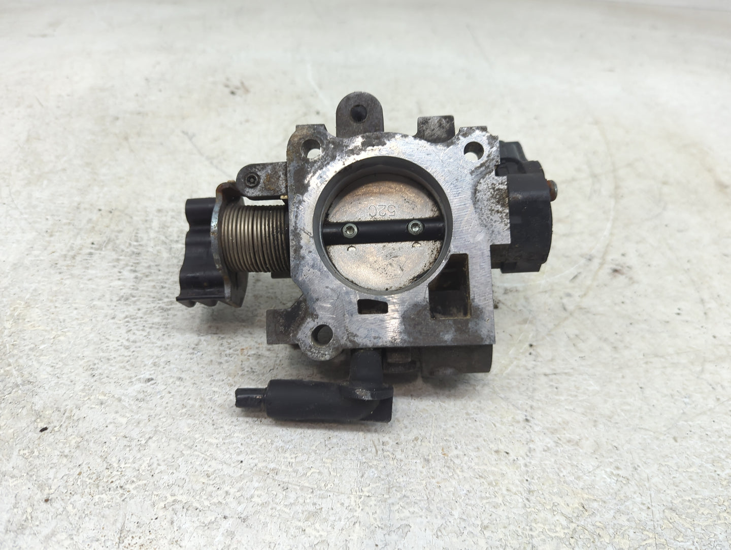 2004-2010 Chrysler Pt Cruiser Throttle Body Fits Fits 2004 2005 2006 2007 2008 2009 2010 OEM Used Auto Parts - Oemusedautopa