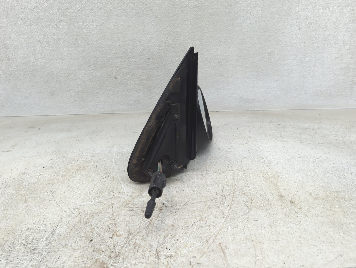2004-2010 Chrysler Pt Cruiser Passenger Side View Mirror - Right Door Mirror OEM Used - Oemusedautoparts1.com