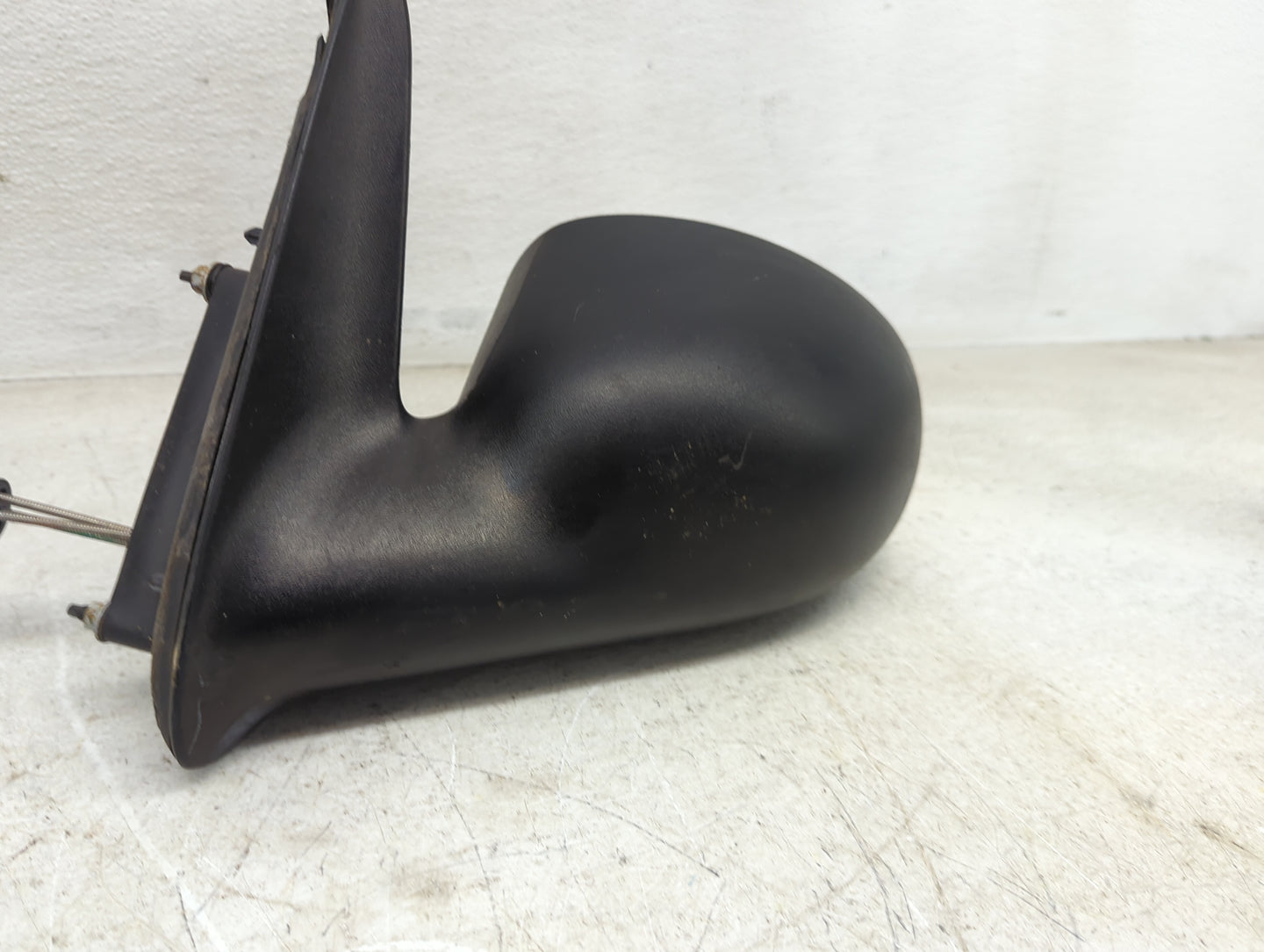 2004-2010 Chrysler Pt Cruiser Driver Side View Mirror - Left Door Mirror OEM Used - Oemusedautoparts1.com