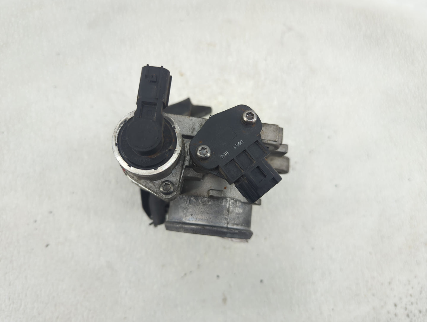 2004-2010 Chrysler Pt Cruiser Throttle Body Fits Fits 2004 2005 2006 2007 2008 2009 2010 OEM Used Auto Parts - Oemusedautopa