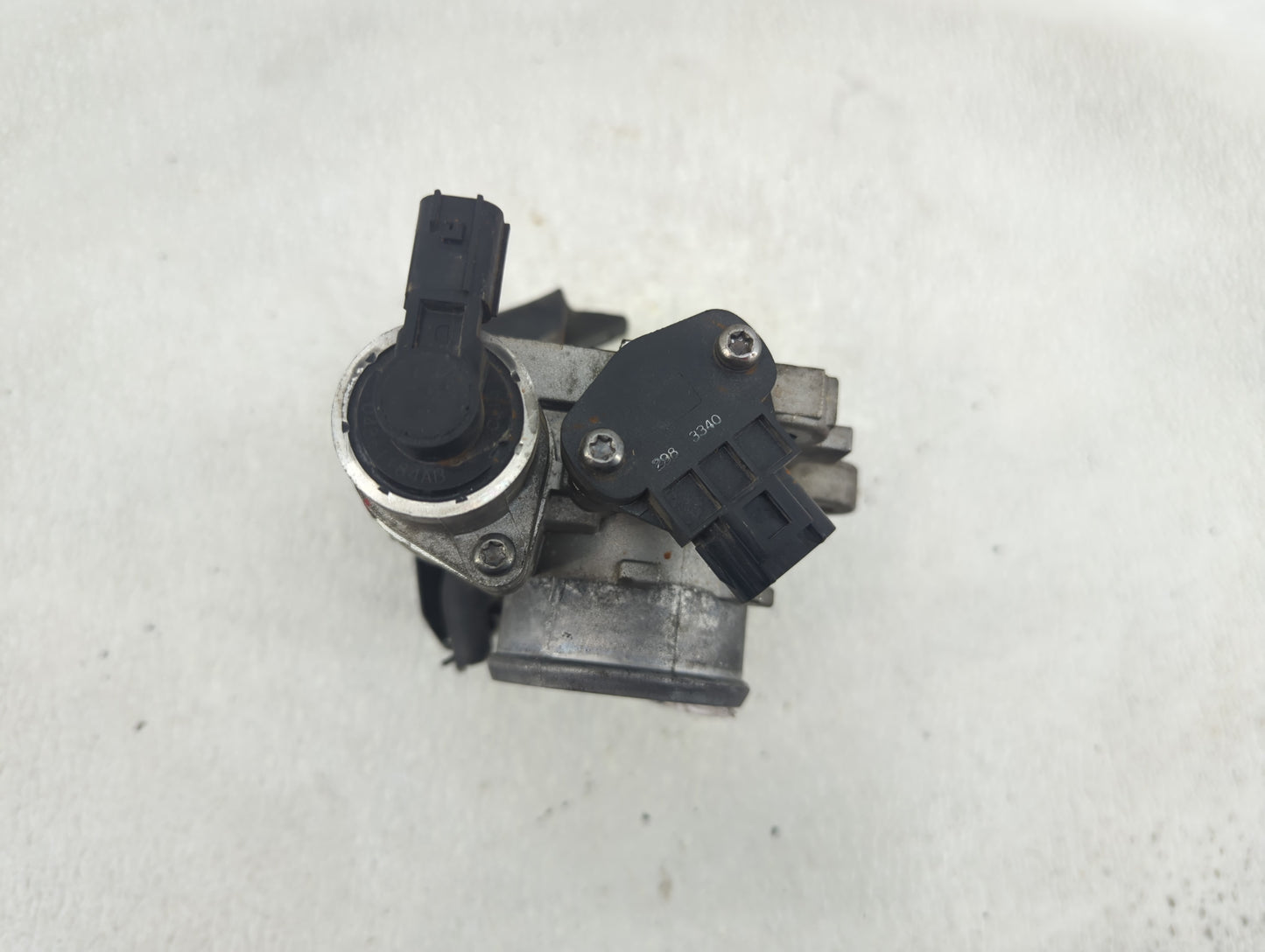 2004-2010 Chrysler Pt Cruiser Throttle Body Fits Fits 2004 2005 2006 2007 2008 2009 2010 OEM Used Auto Parts - Oemusedautopa